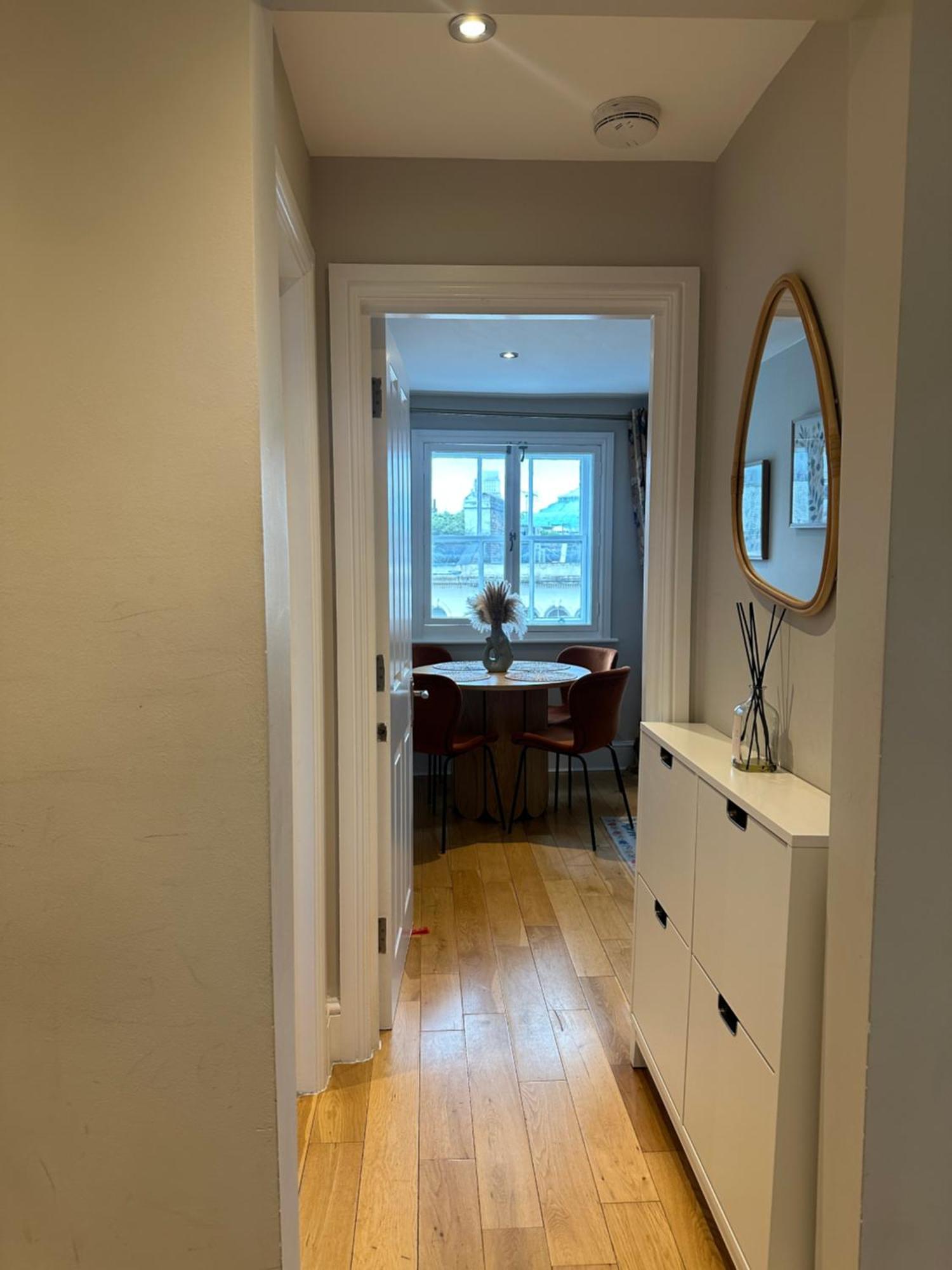 Stylish Flat Minutes From Covent Garden - West End London Exterior photo
